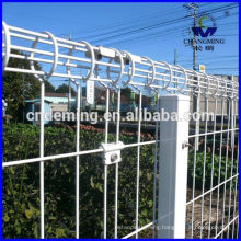 Low price good quality PVC coated galvanized double ring wire mesh garden fence